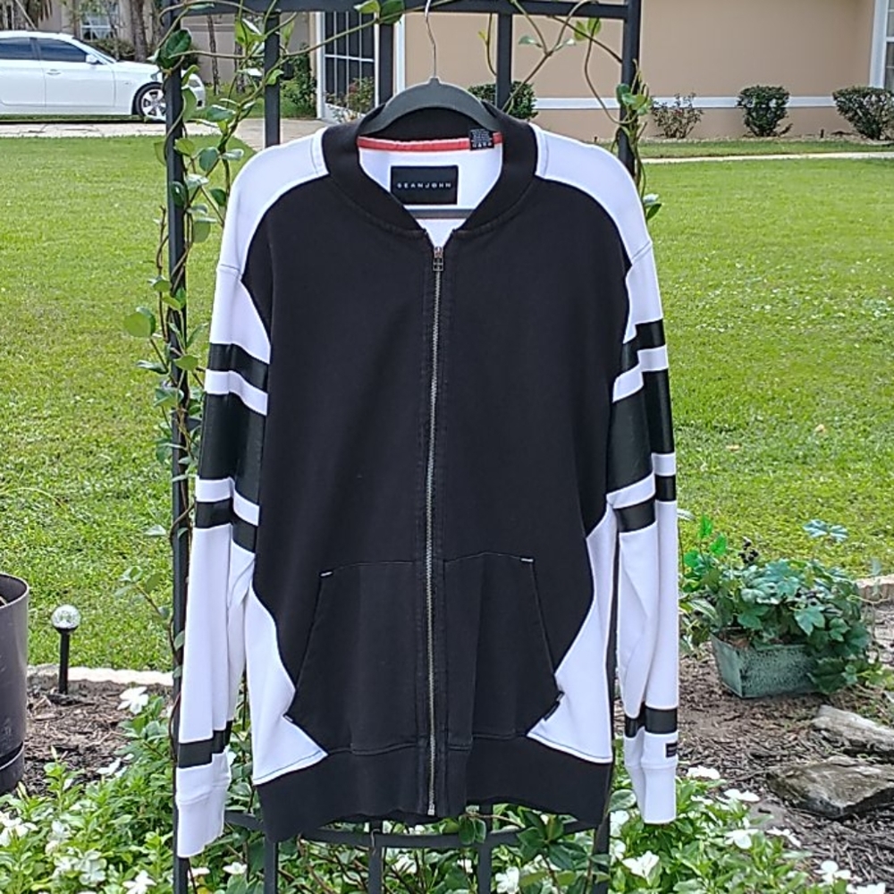 Sean John Men's light weight jacket